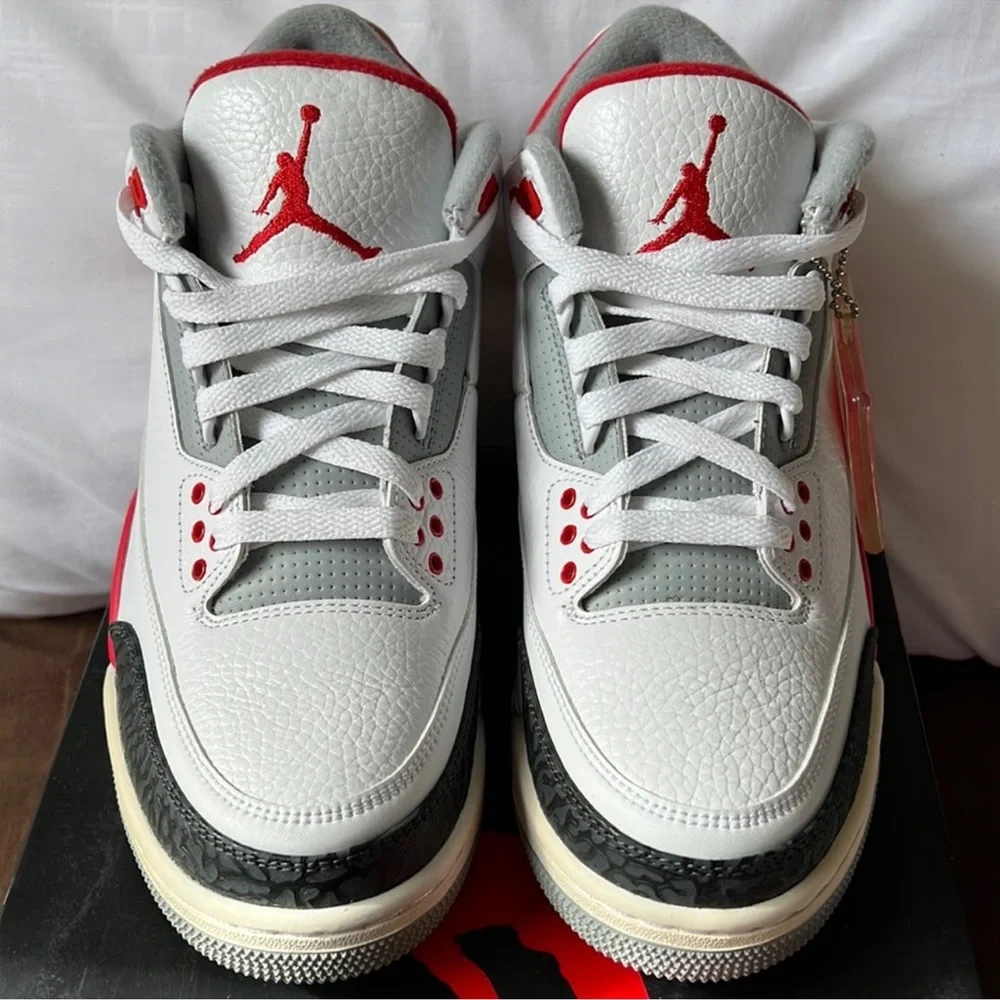 Air Jordan 3 Retro